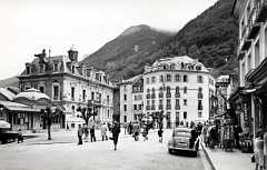 65 Cauterets Place de L Hotel de Ville